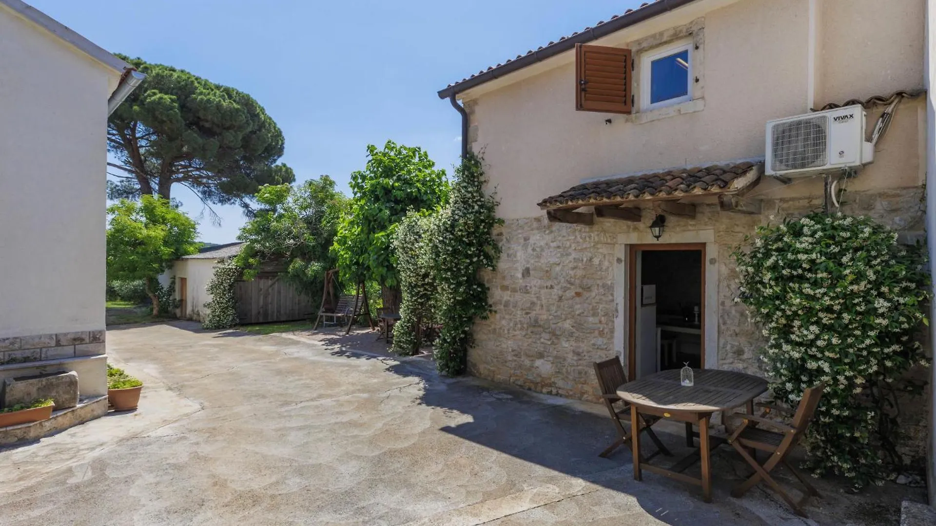 Holiday Home Pinia I - Kst126 By Interhome Kastelir